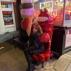 Meet your Posher, Dede